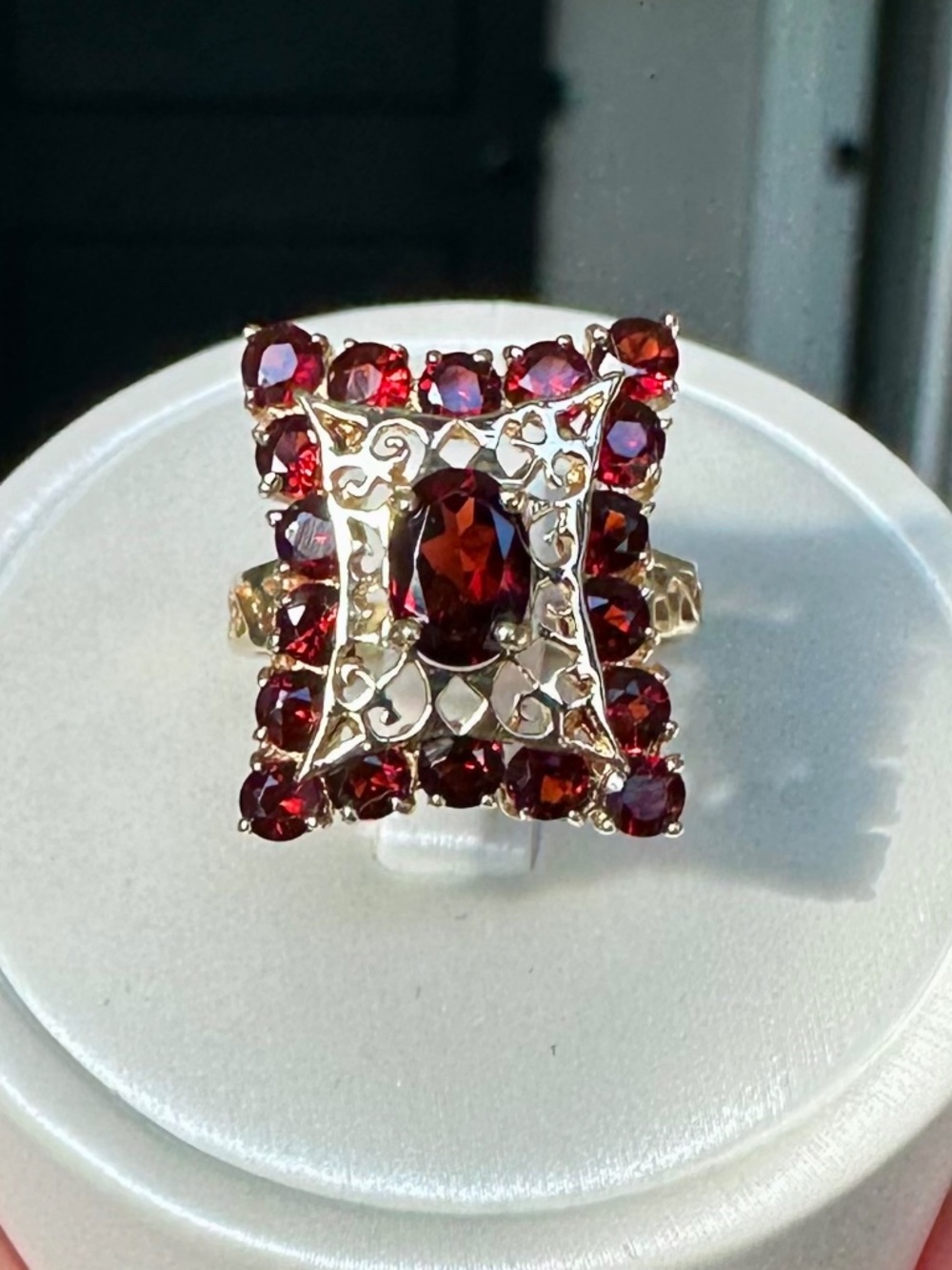 👑 ROYAL Filigree 10k Gold Vintage Garnet Estate Cocktail Ring 💍 Size 7 ✨